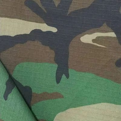 높은 찢기 강도 TC 방수 SA 위장 리프 스톱 직물 색상 강도 4등급